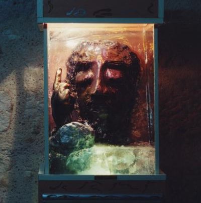 Sculpture du visage du Christ enseignant